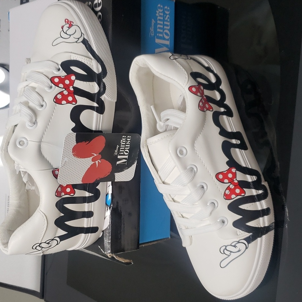 Minnie Mouse Shoes